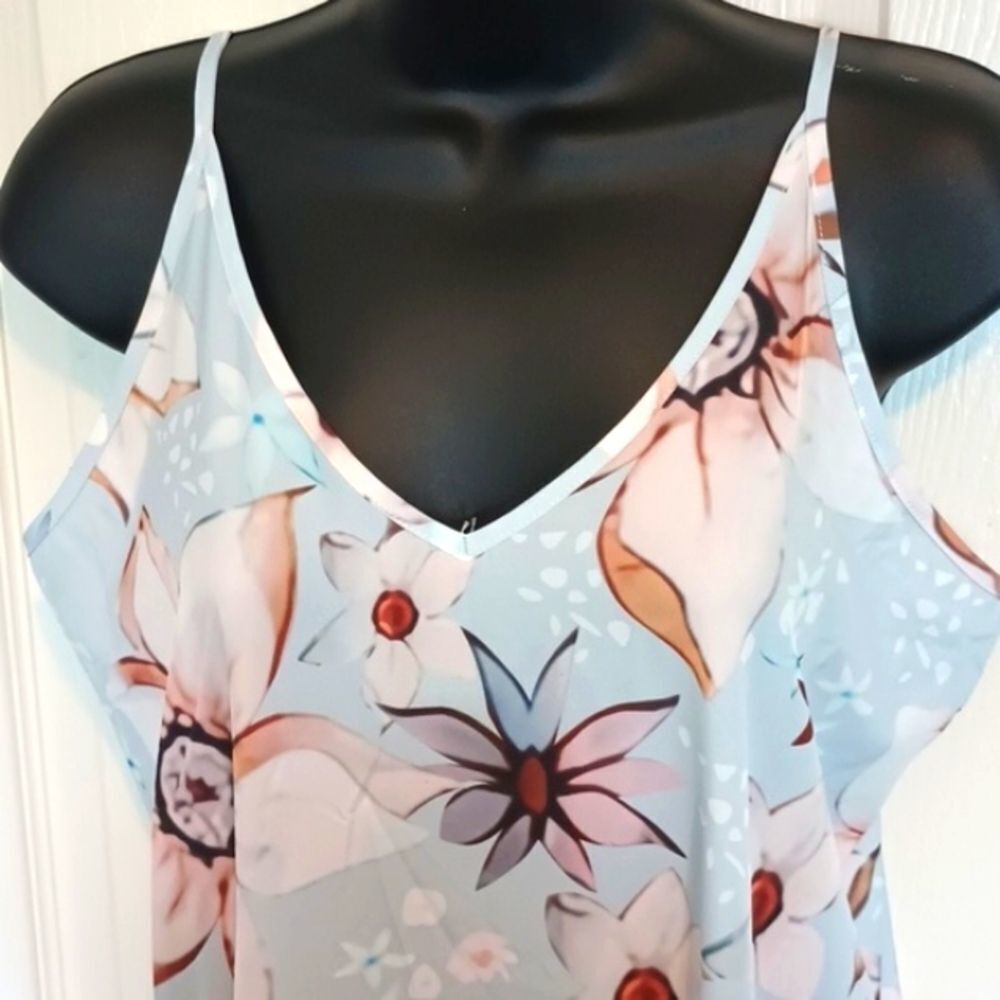 Boho V-Neck Tank Floral Spring String Strap Flowy Dress Size Medium NWT - Picture 5 of 9